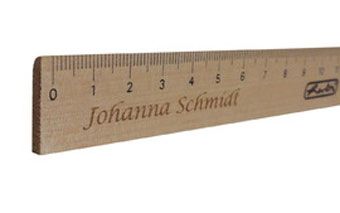 Holzlineal mit Namen graviert 300 mm